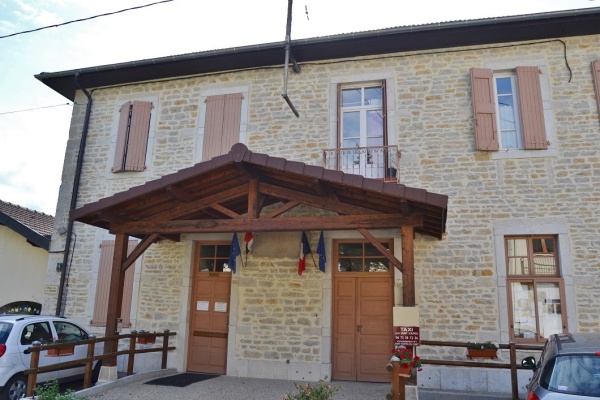 Photo Saint-Martin-du-Mont - la mairie