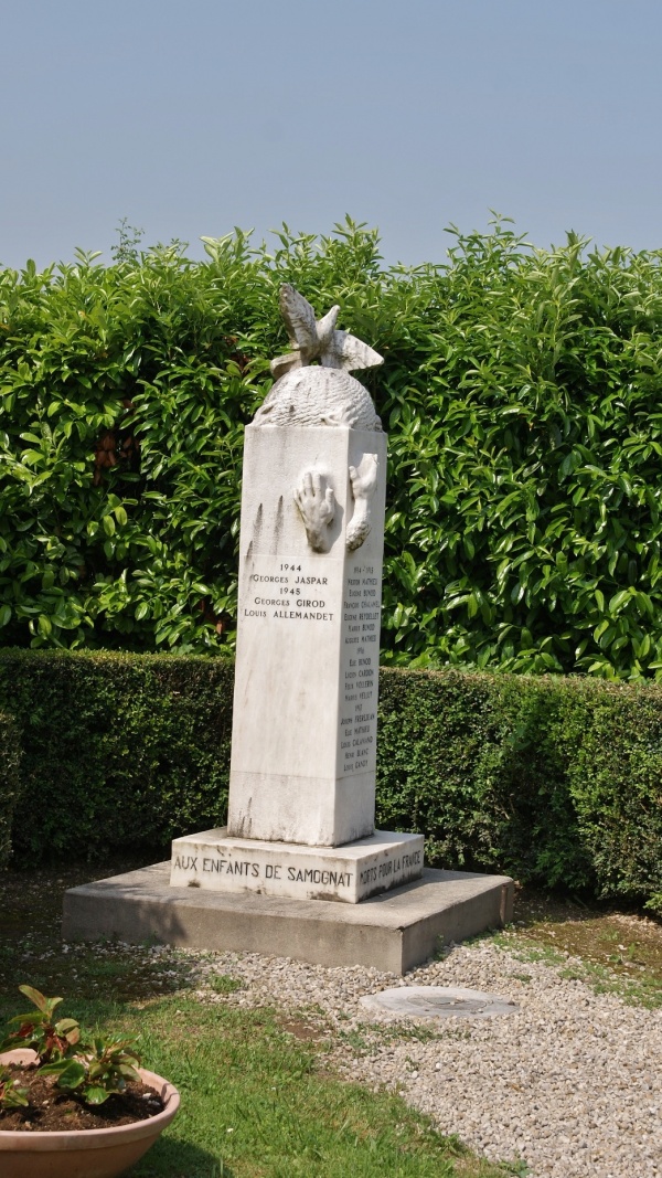 le monument aux morts