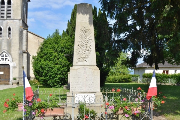 Photo La Tranclière - le monument aux morts