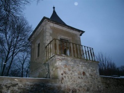 Photo paysage et monuments, Barzy-sur-Marne - Mur d'enceinte du parc du château de Barzy, le long de la marne.