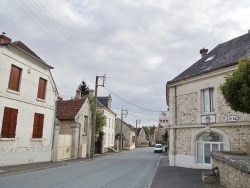 Photo paysage et monuments, Bourg-et-Comin - le village