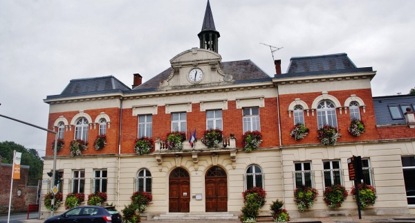 Photo La Capelle - La Mairie