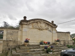 Photo paysage et monuments, Celles-sur-Aisne - le monument aux morts