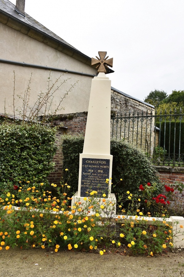 Photo Chaillevois - le monument aux morts