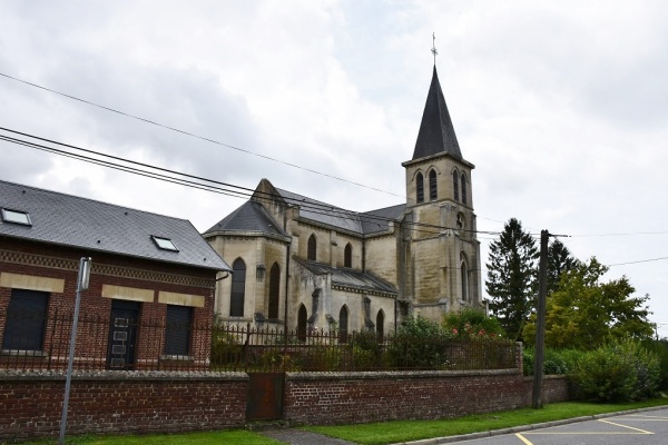 Photo Champs - église Saint Pierre