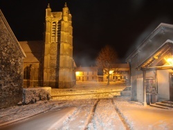 Photo paysage et monuments, Chézy-en-Orxois - Place de l'Église sous la neige