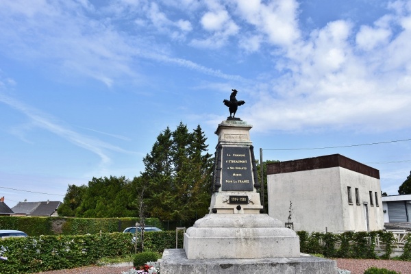 Photo Étréaupont - le Monument Aux Morts
