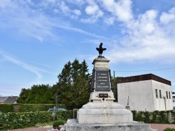 Photo paysage et monuments, Étréaupont - le Monument Aux Morts