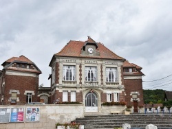 Photo paysage et monuments, Folembray - la Mairie