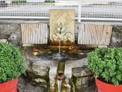 Photo paysage et monuments, Fontenoy - la fontaine