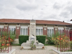 Photo paysage et monuments, Guny - le monument aux morts