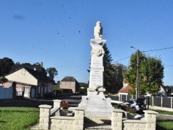 Photo paysage et monuments, Jeancourt - le monument aux morts