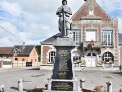 Photo paysage et monuments, Manicamp - le monument aux morts