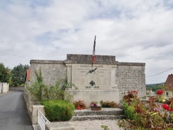 Photo paysage et monuments, Missy-sur-Aisne - le monument aux morts