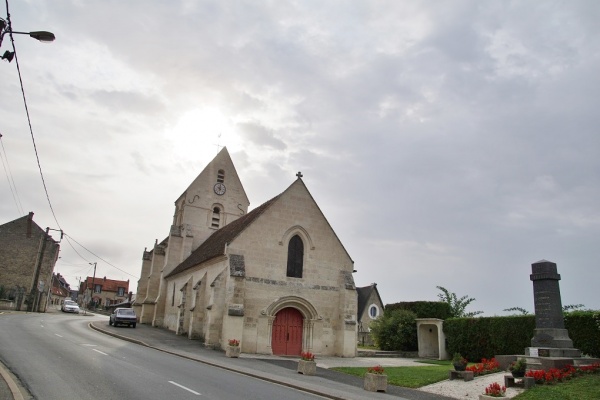 Photo Pommiers - église saint Martin