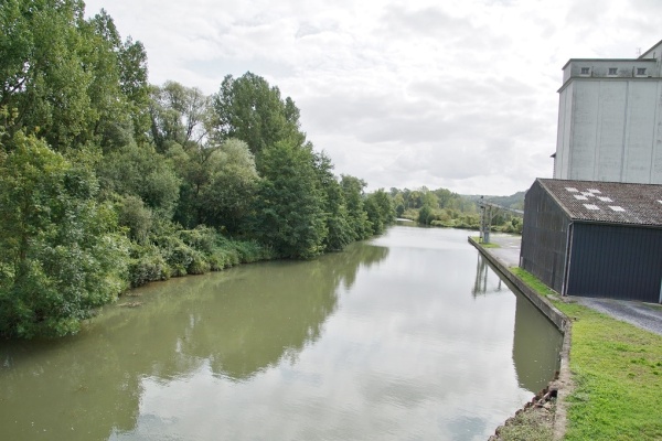 Photo Pont-Saint-Mard - le canal