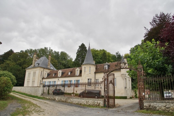 Photo Presles-et-Thierny - le château