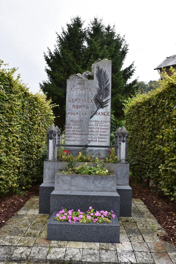 Photo Septvaux - le monument aux morts