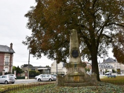 Photo paysage et monuments, Soissons - la statue