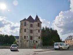 Photo paysage et monuments, Vic-sur-Aisne - le château