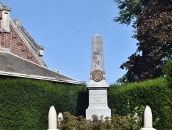 Photo paysage et monuments, Villers-Saint-Christophe - le monument aux morts