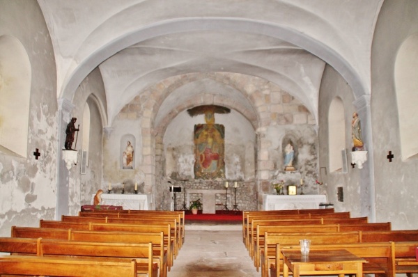 Photo Andelaroche - Interieure de L'église