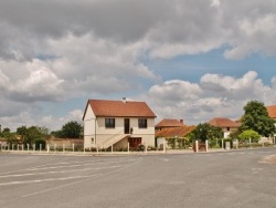 Photo paysage et monuments, Avrilly - La Commune