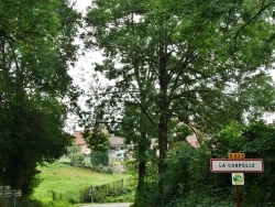 Photo paysage et monuments, La Chapelle - Entrée du Village