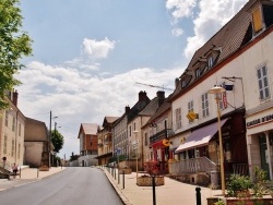 Photo paysage et monuments, Le Donjon - La Commune
