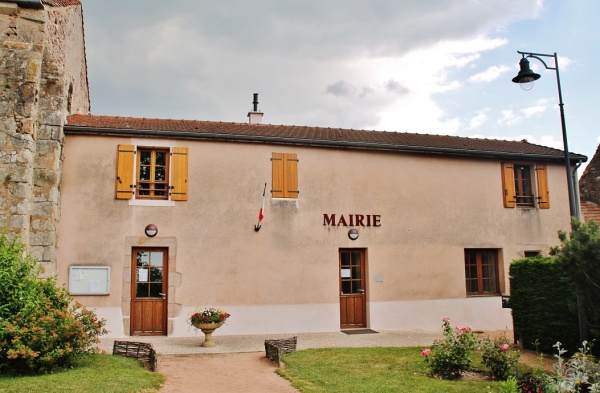 Photo Droiturier - La Mairie