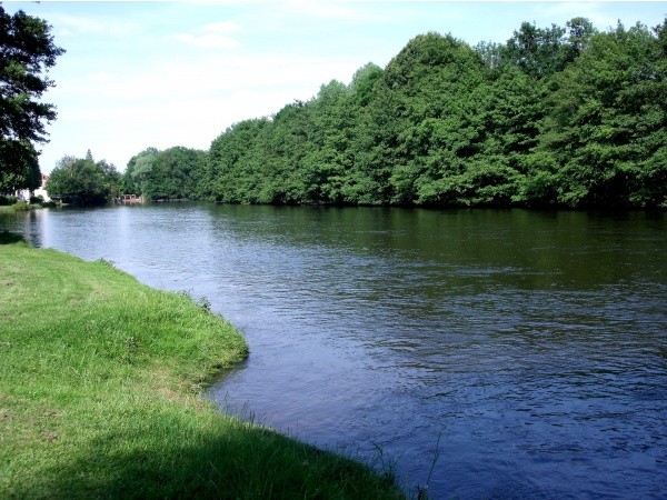 Photo Ébreuil - Le plan d'eau à Ebreuil 03450