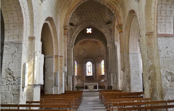 Photo Escurolles - église Saint Cyr