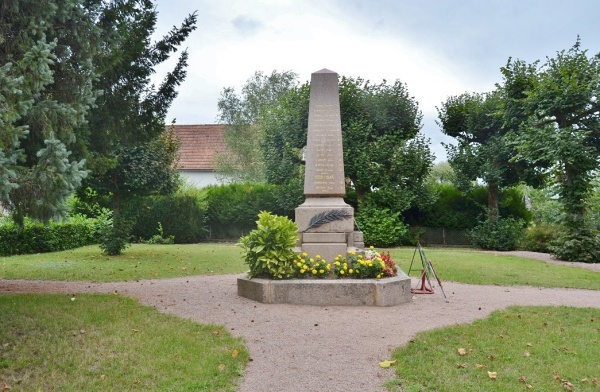 le monument aux morts