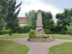 Photo paysage et monuments, Magnet - le monument aux morts