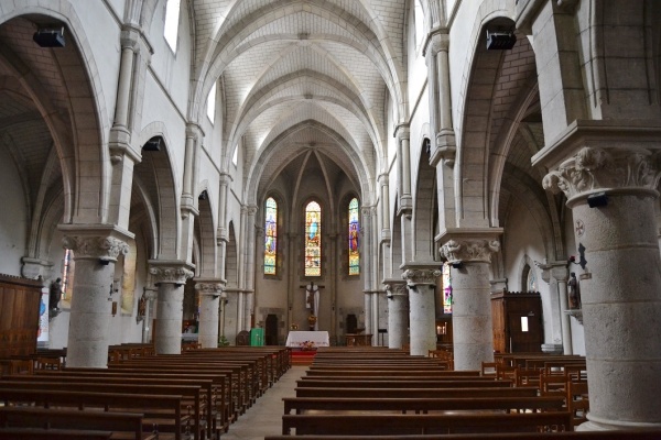 Photo Le Mayet-de-Montagne - église Saint Jean Baptiste