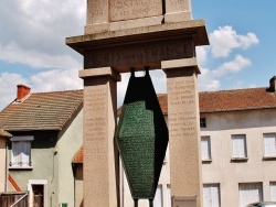 Photo paysage et monuments, Montaiguët-en-Forez - Monument-aux-Morts