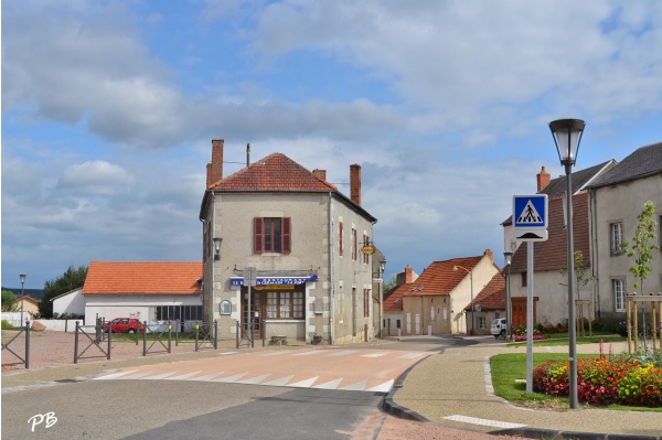 Photo Rongères - Le Village