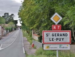 Photo paysage et monuments, Saint-Gérand-le-Puy - Le Village