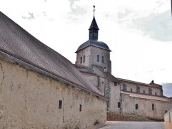 Photo paysage et monuments, Saint-Gérand-le-Puy - ²²église Saint-Julien 11 Em Siècle