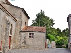 Photo paysage et monuments, Saint-Gérand-le-Puy - ²²église Saint-Julien 11 Em Siècle