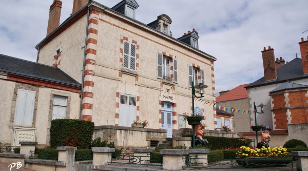 Photo Saint-Gérand-le-Puy - La Mairie