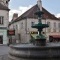 Photo Saint-Pourçain-sur-Sioule - la fontaine