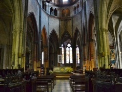 Photo paysage et monuments, Saint-Pourçain-sur-Sioule - église Sainte croix