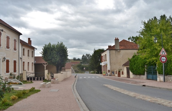 Photo Seuillet - la commune