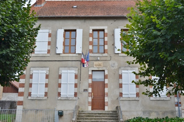 Photo Ussel-d'Allier - la commune