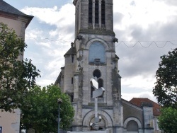 Photo paysage et monuments, Varennes-sur-Allier - église Sainte Croix