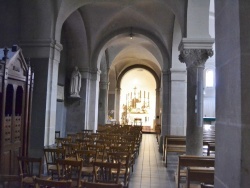 Photo paysage et monuments, Varennes-sur-Allier - église Sainte Croix