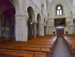 Photo paysage et monuments, Varennes-sur-Allier - église Sainte Croix