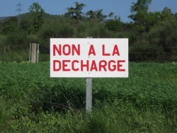 NON A LA DECHARGE