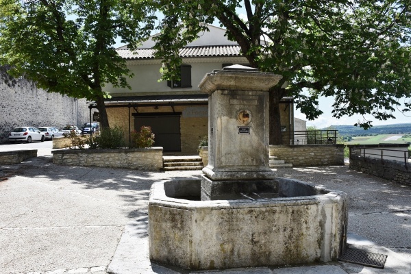 Photo Dauphin - la fontaine
